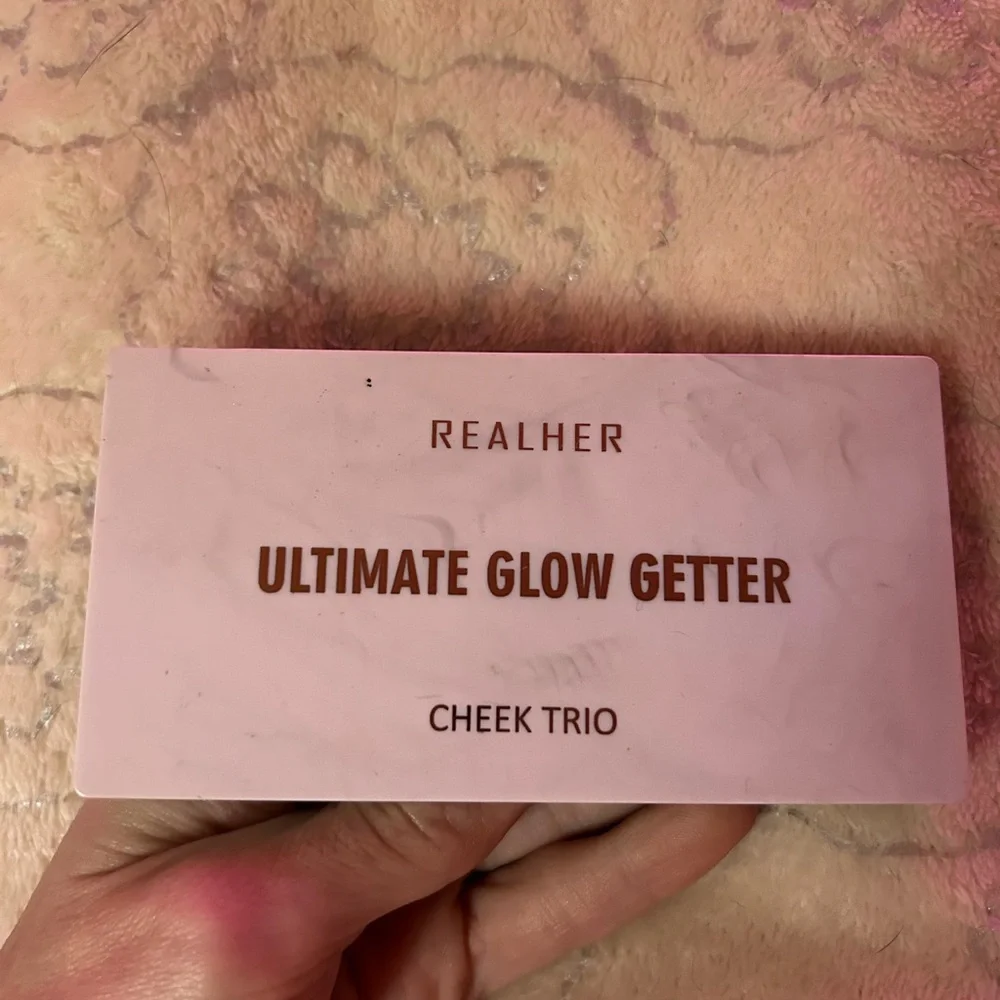 RealHer three pan